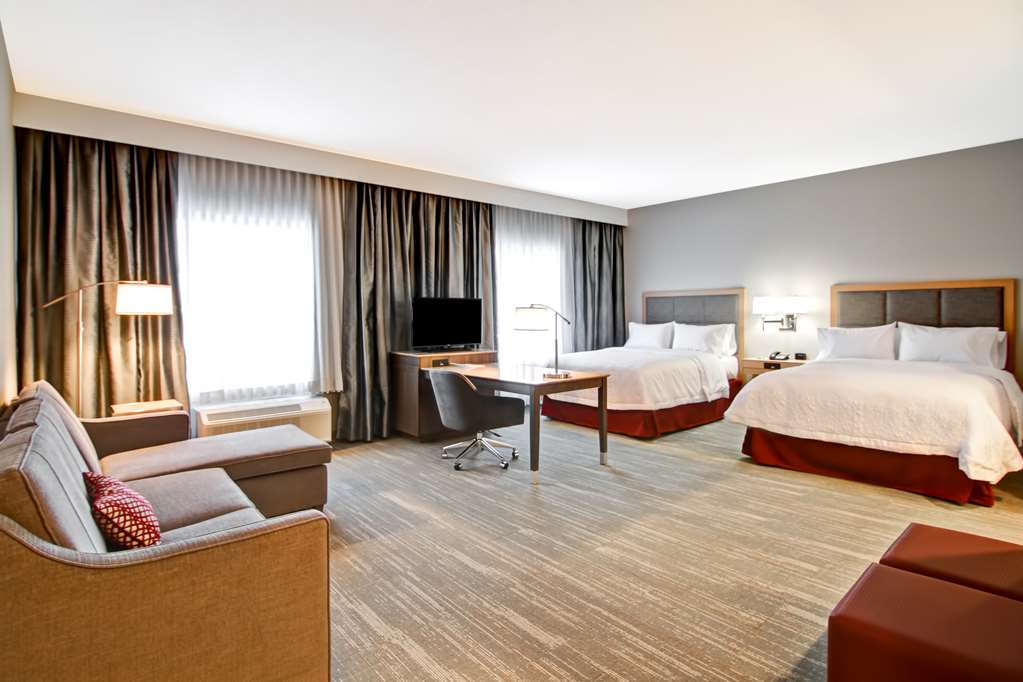 Фото Hampton Inn & Suites by Hilton Grande Prairie