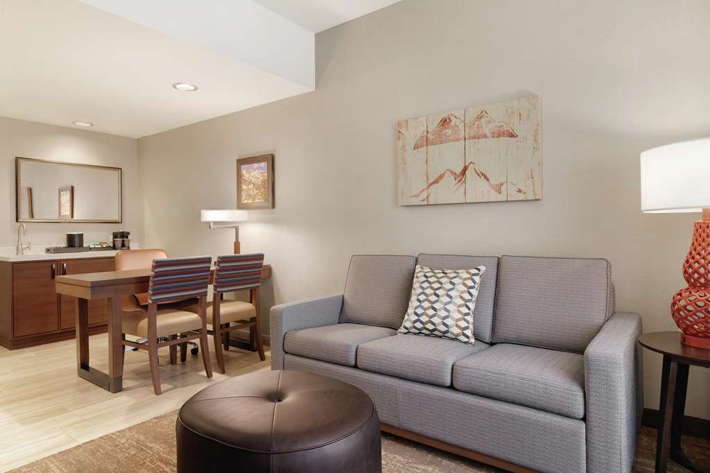 Фото Embassy Suites by Hilton South Jordan Salt Lake City