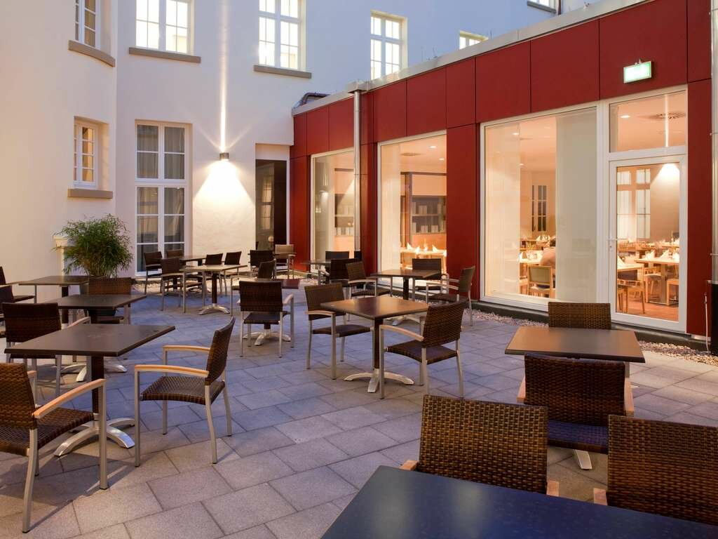 Фото Ibis Karlsruhe Hauptbahnhof