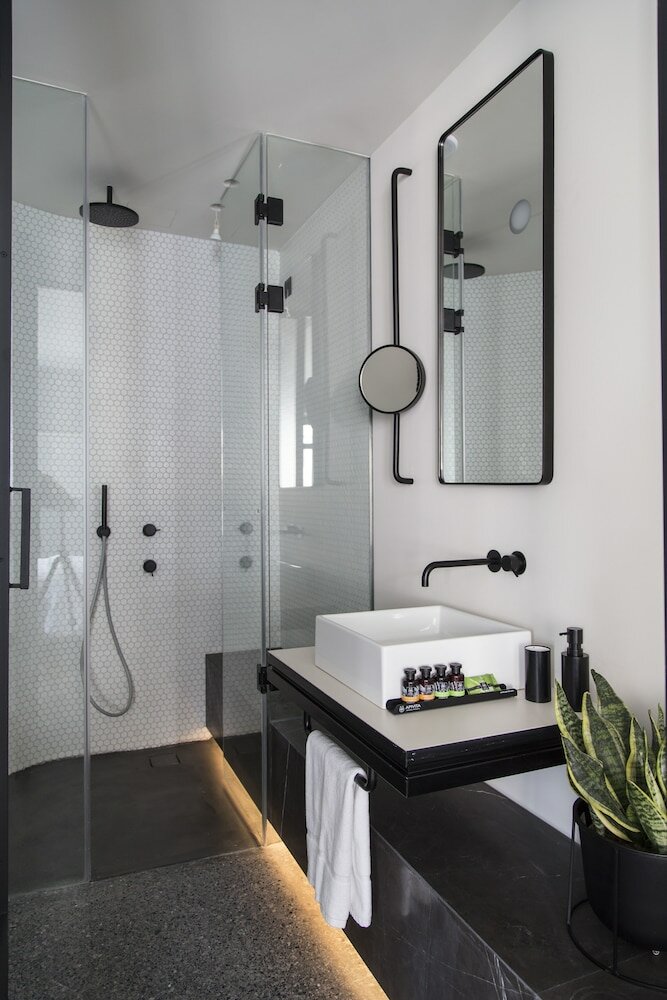 Фото Perianth Hotel