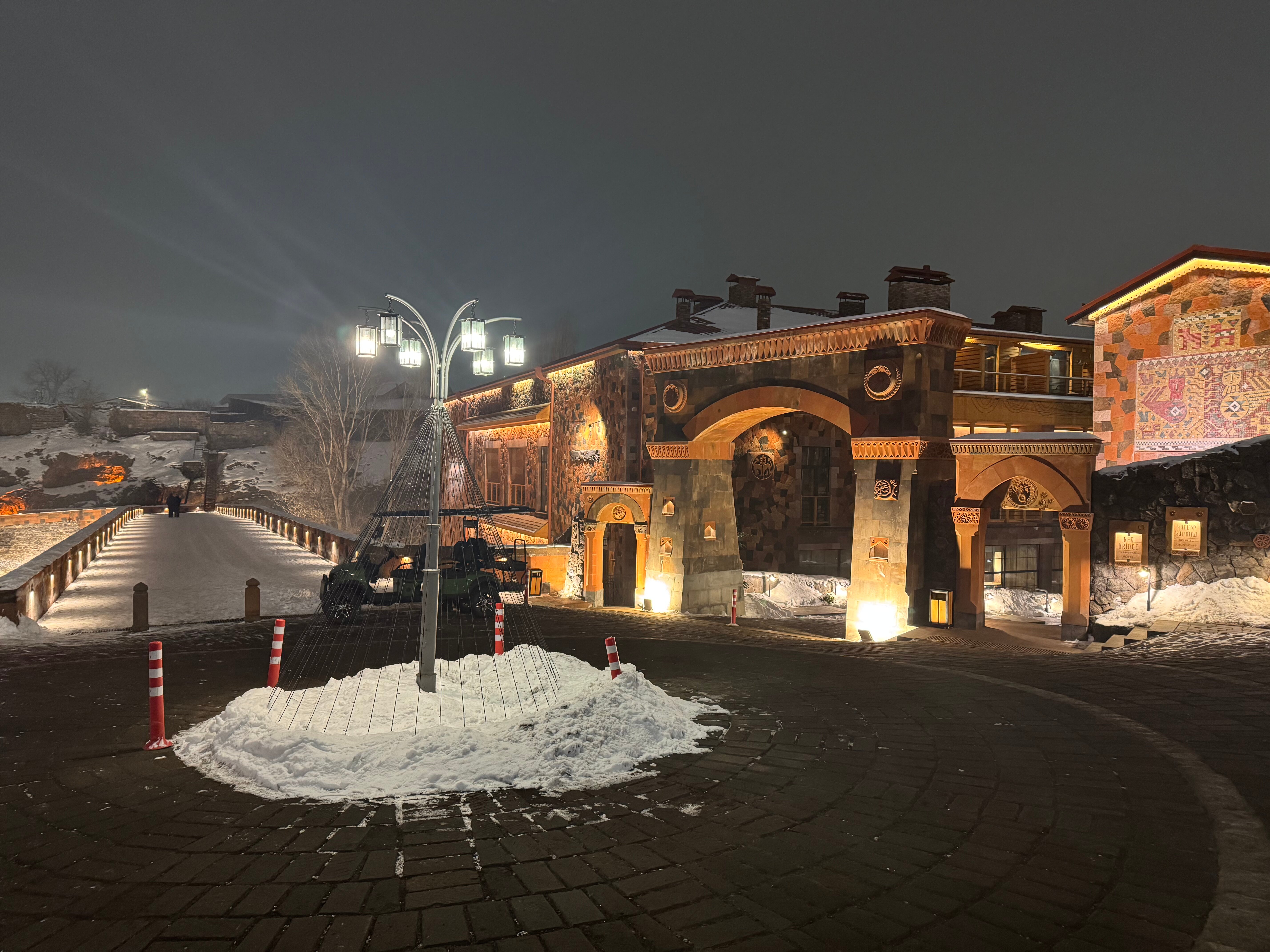 Фото Red Bridge Yerevan