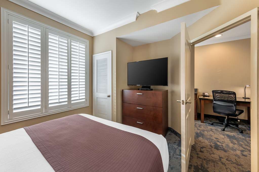 Фото Best Western Plus Avita Suites