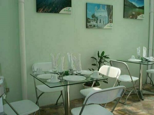 Гостиница Hotel San Jose Hostal в Сан-Сальвадоре