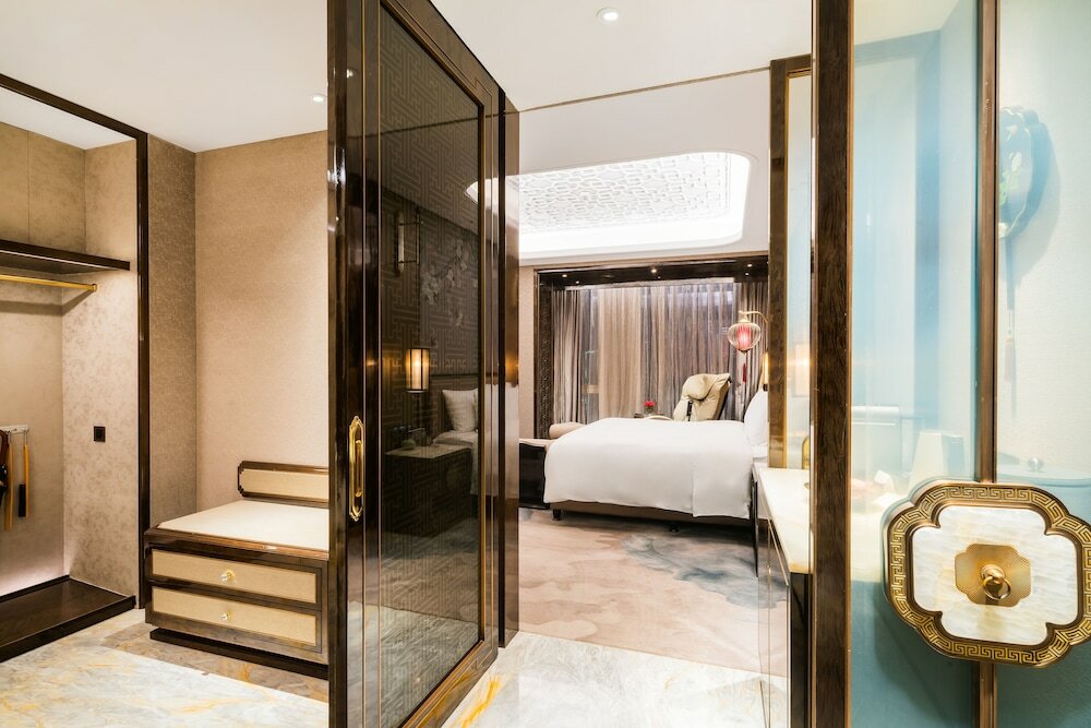 Фото Wanda Reign Chengdu