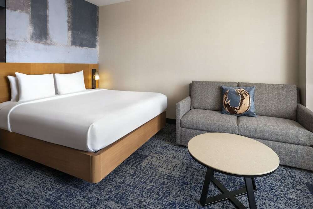 Фото Courtyard by Marriott Los Angeles L. A. Live