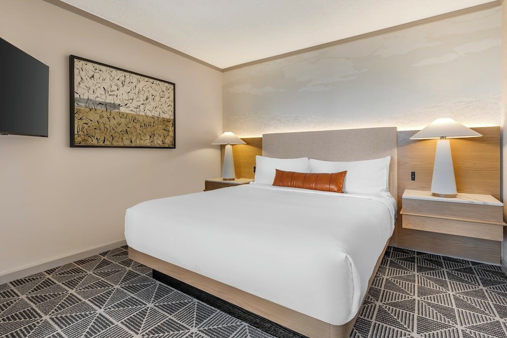 Фото Omni Las Colinas Hotel