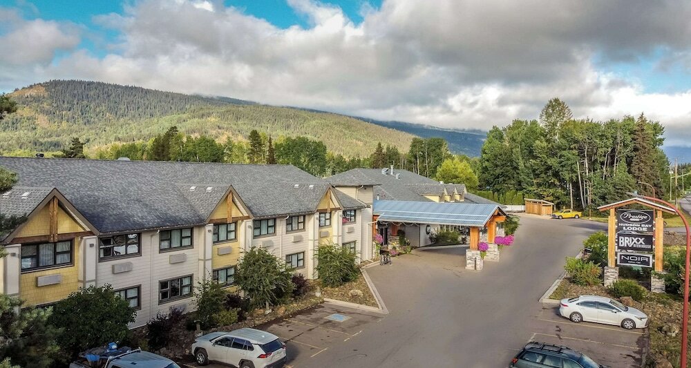 Фото Prestige Hudson Bay Lodge & Conference Centre