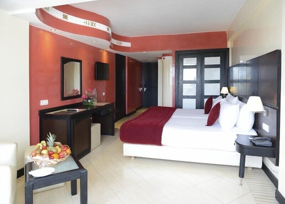 Фото Anezi Tower Hotel
