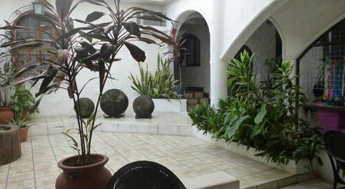 Гостиница Casa Vieja в Пуэрто-Эскондидо