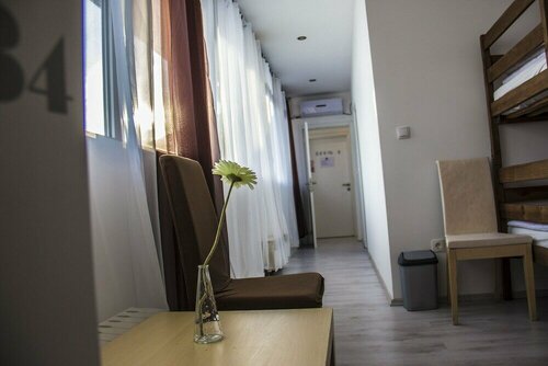 Гостиница Hostel Poolside в Загребской жупании