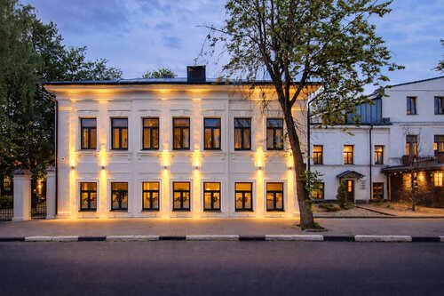 Гостиница Дом с гаргульями в Ярославле