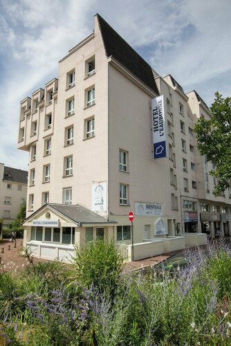 Гостиница Urban by balladins Eaubonne в Сарселе