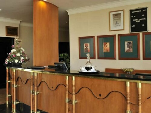 Гостиница Cresta Oasis в Хараре