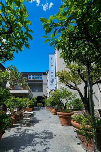 Гостиница Hotel Forum Pompei в Помпеи