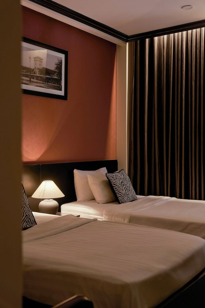 Фото The One Premium Hotel