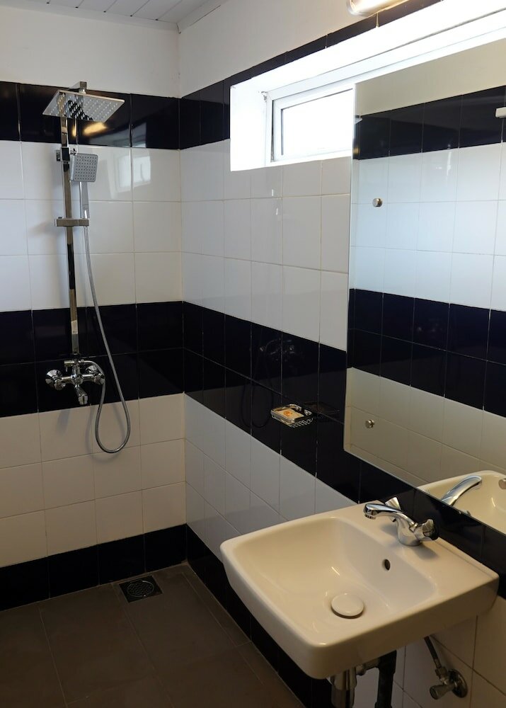 Фото Hotel J Negombo