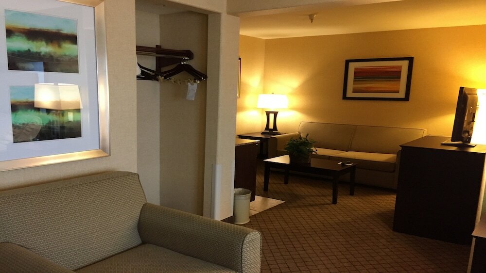 Фото Holiday Inn Express Sacramento Airport Woodland, an Ihg Hotel