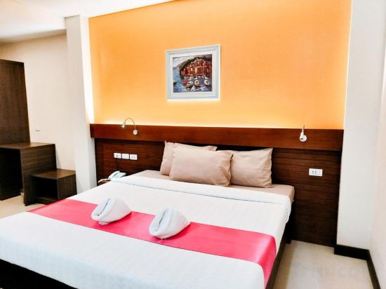 Фото Cres Ebo Mansion Hotel and Bistro