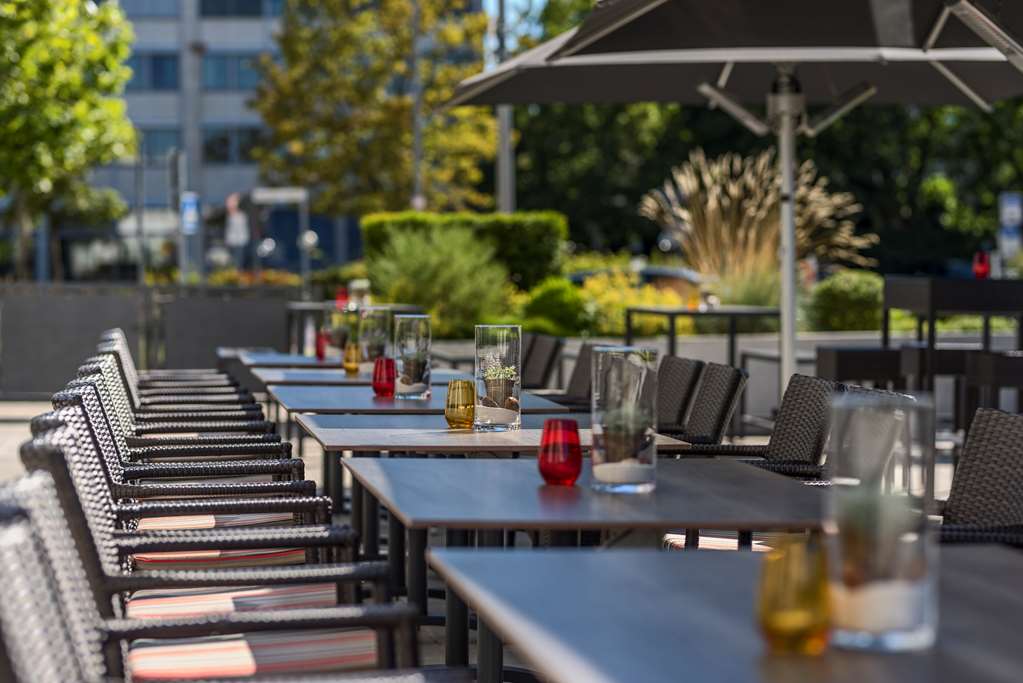 Фото Park Inn by Radisson Neumarkt