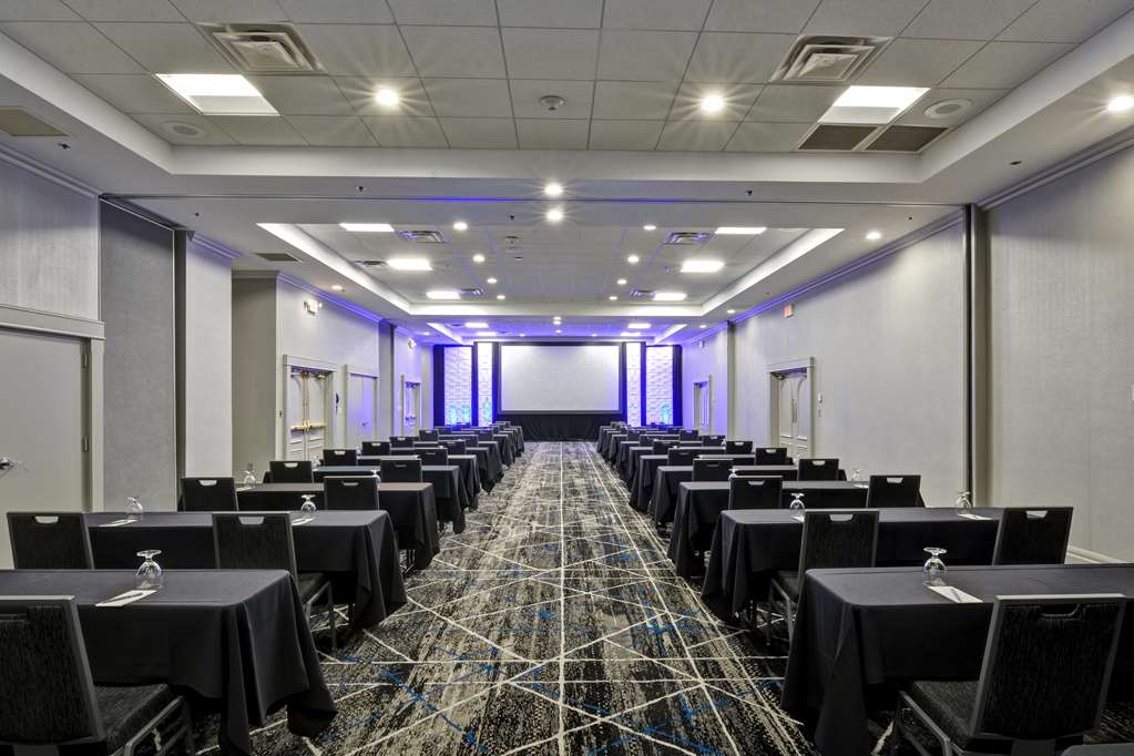 Фото Embassy Suites by Hilton Miami International Airport