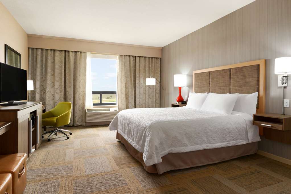 Фото Hampton Inn by Hilton Edmonton/Sherwood Park