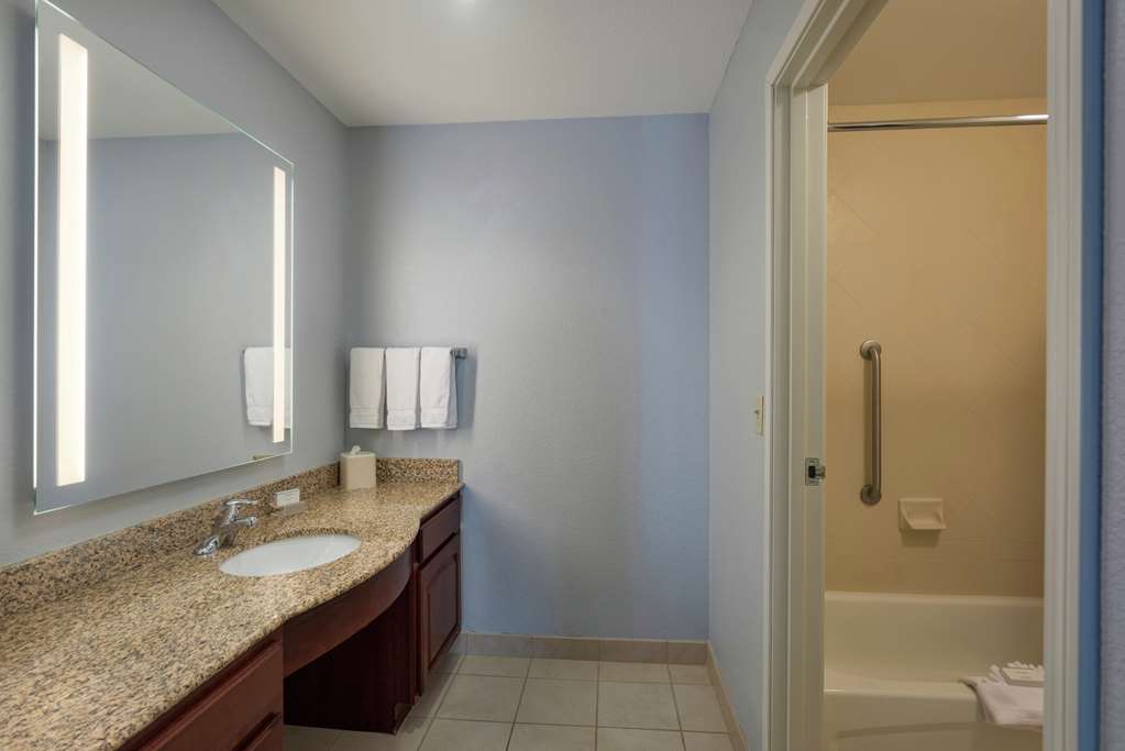 Фото Homewood Suites by Hilton Fort Collins