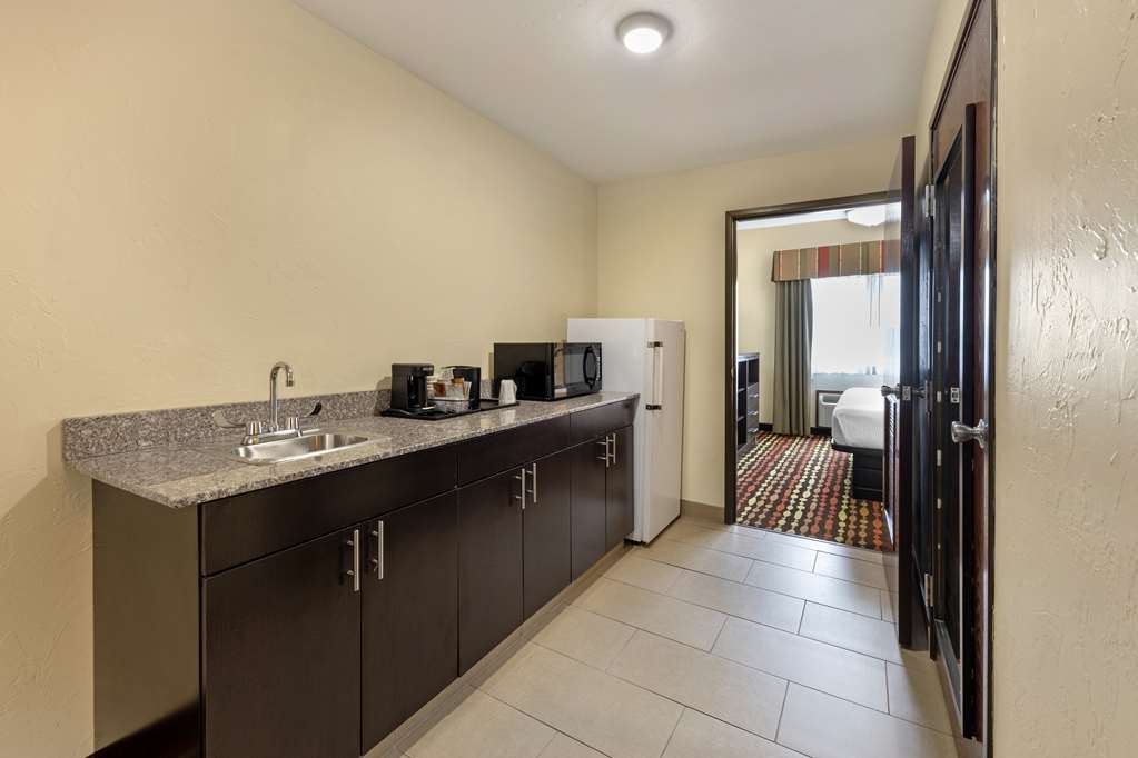Фото Best Western Greentree Inn & Suites