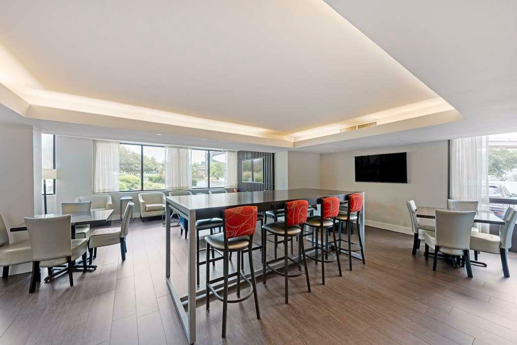 Фото Best Western Plus Austin Central