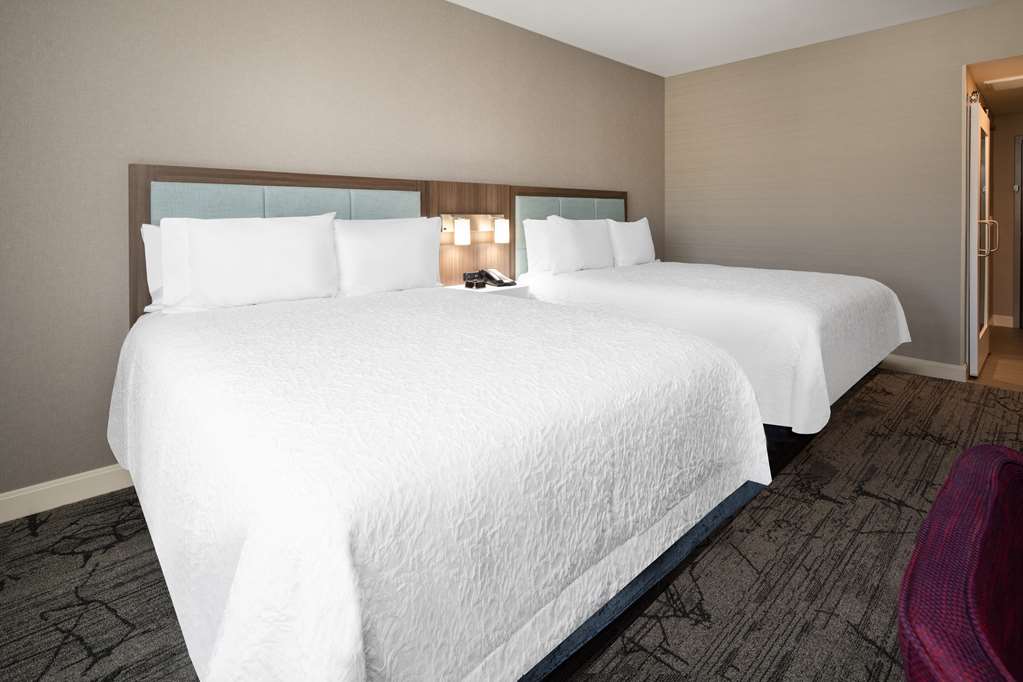 Фото Hampton Inn & Suites Gilroy