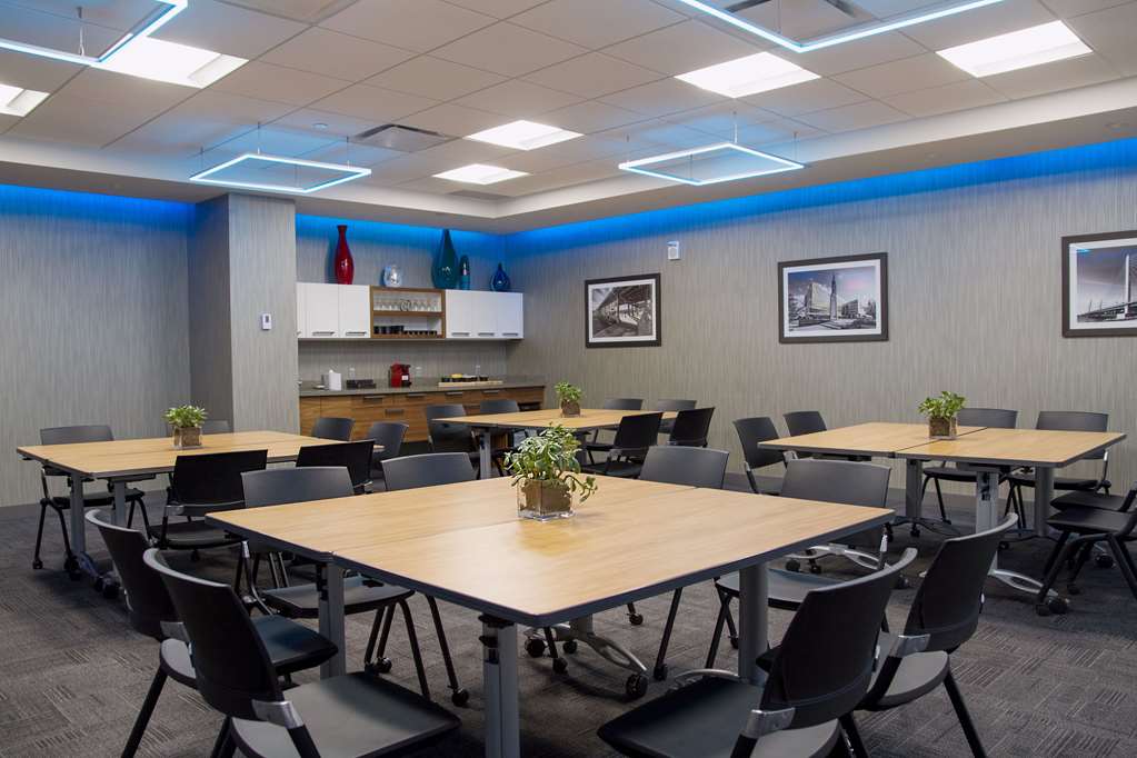 Фото Hilton Montreal Laval