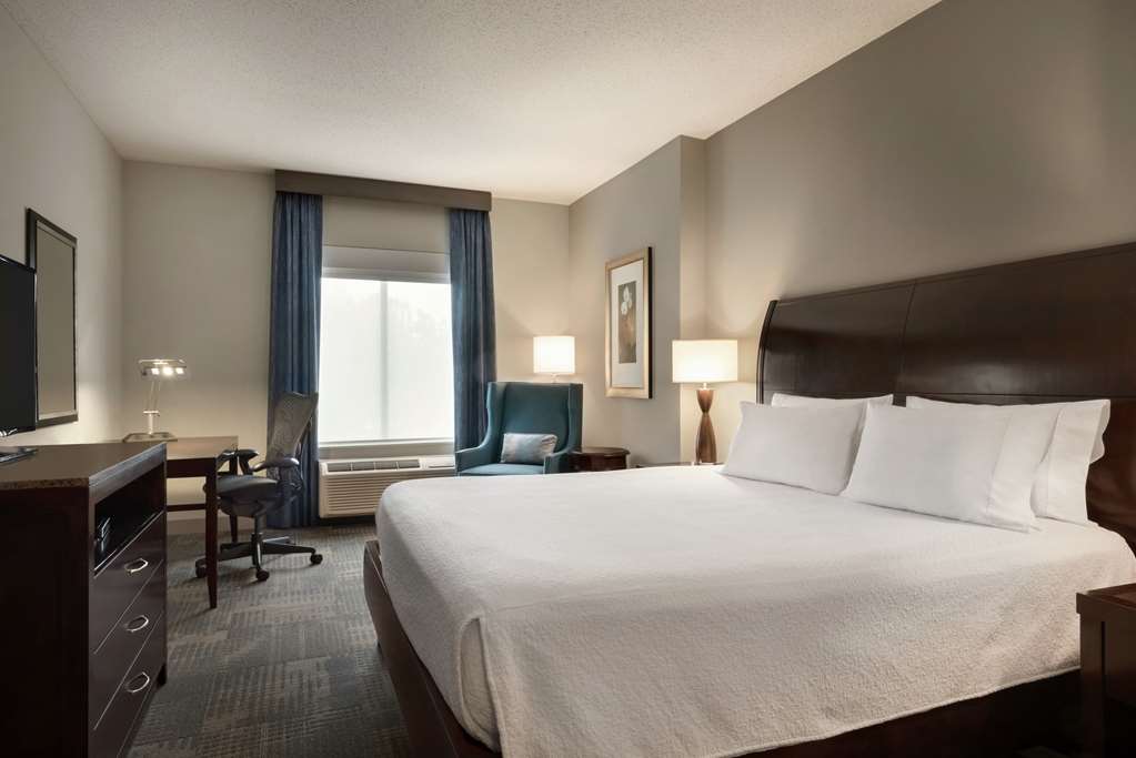 Фото Hilton Garden Inn Minneapolis Downtown