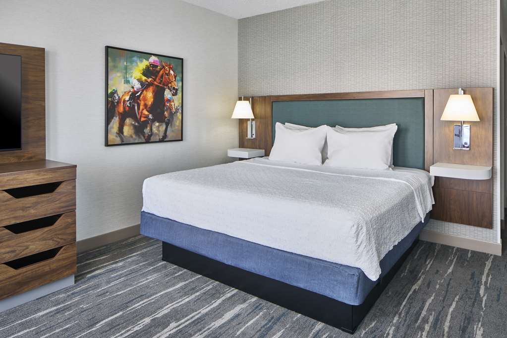 Фото Hampton Inn & Suites Saratoga Springs Downtown