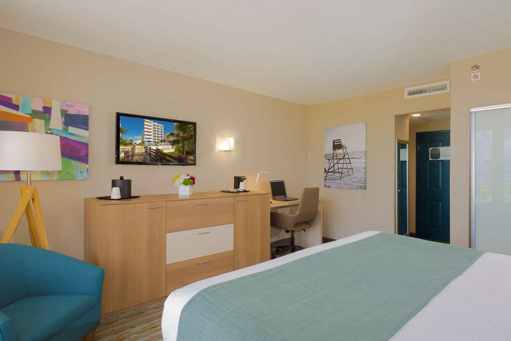 Фото Best Western Plus Atlantic Beach Resort
