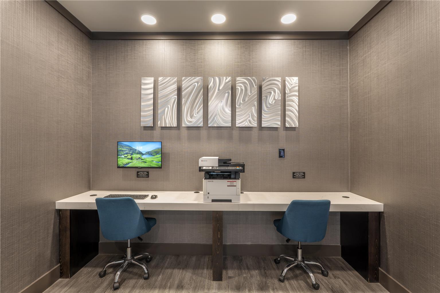 Фото Best Western Plus Carlton Plaza