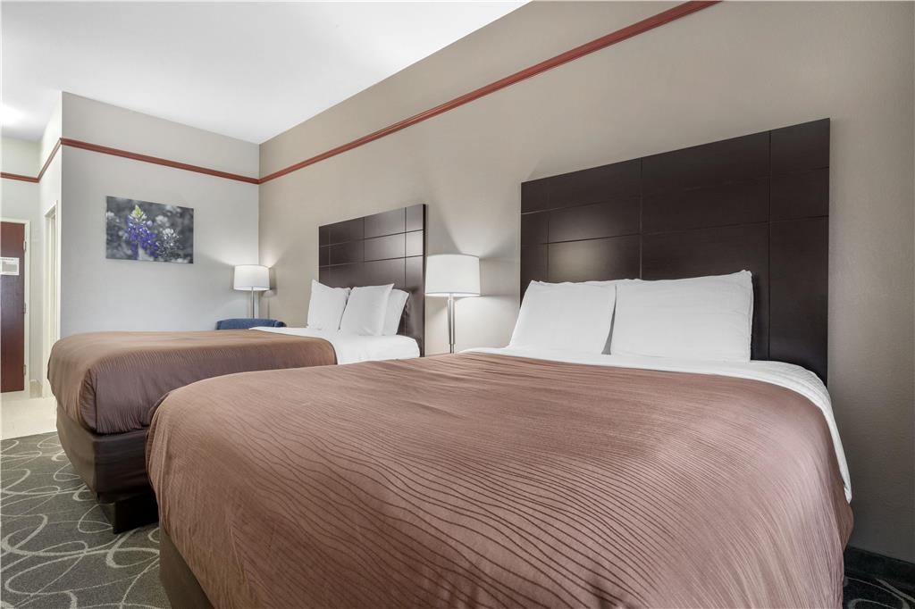 Фото Best Western Limestone Inn & Suites