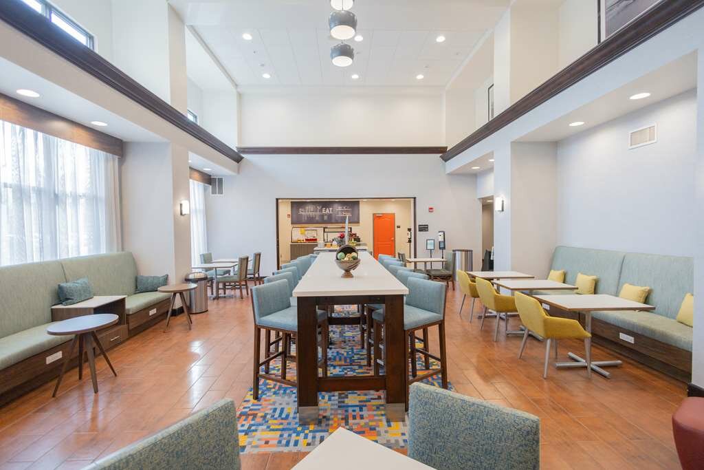 Фото Hampton Inn & Suites Seattle/Kent, Wa