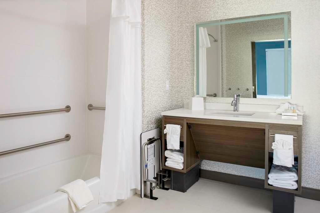 Фото Home2 Suites by Hilton Baton Rouge Citiplace