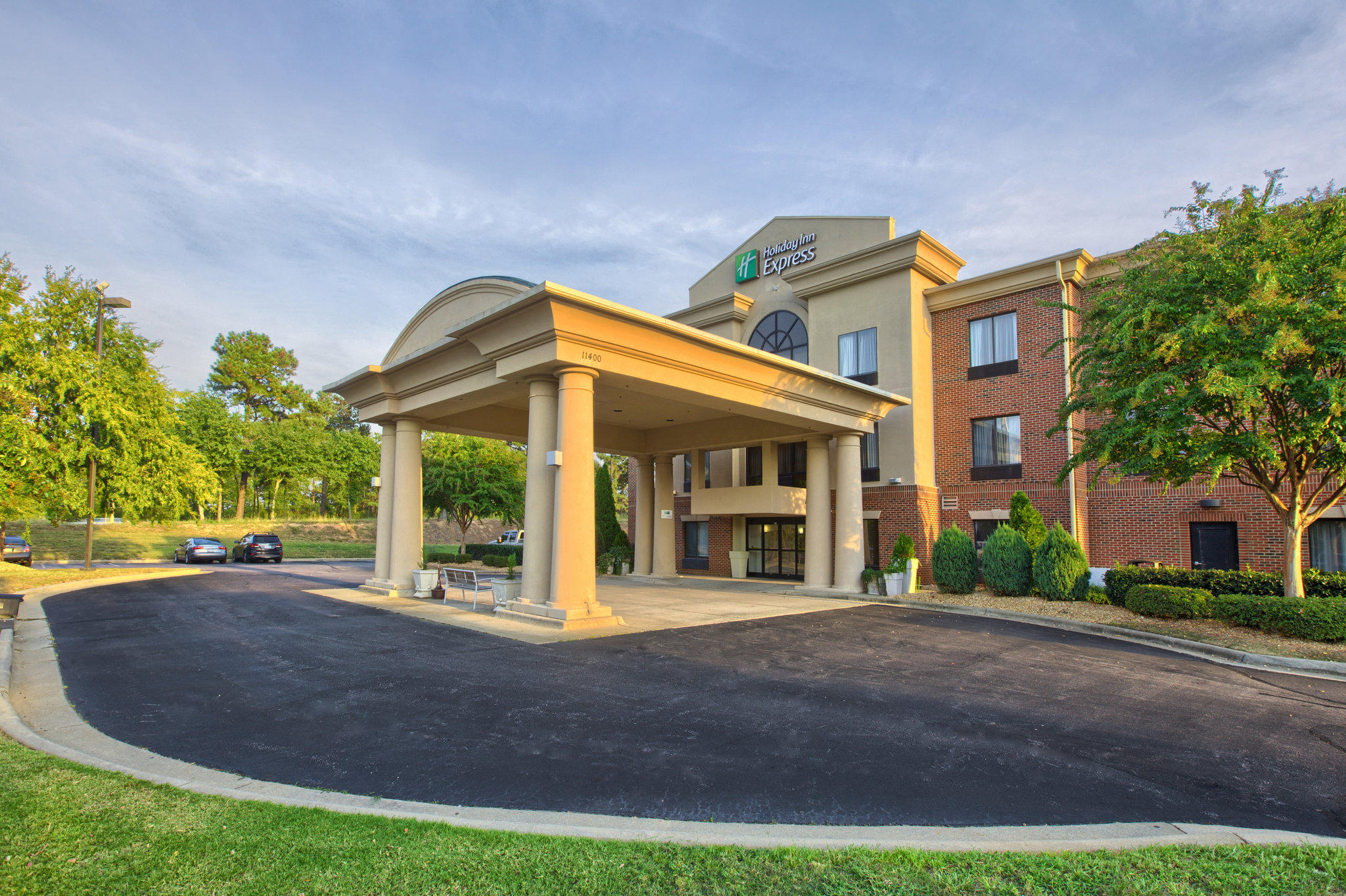 Фото Holiday Inn Express Hotel & Suites Raleigh-Wakefield, an Ihg Hotel