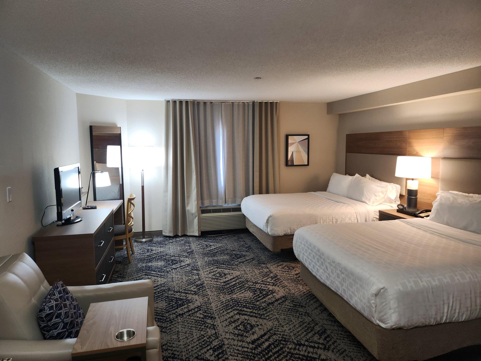 Фото Candlewood Suites Harrisburg, an Ihg Hotel