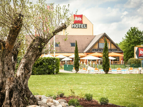 Гостиница Ibis Beaune La Ferme Aux Vins в Боне
