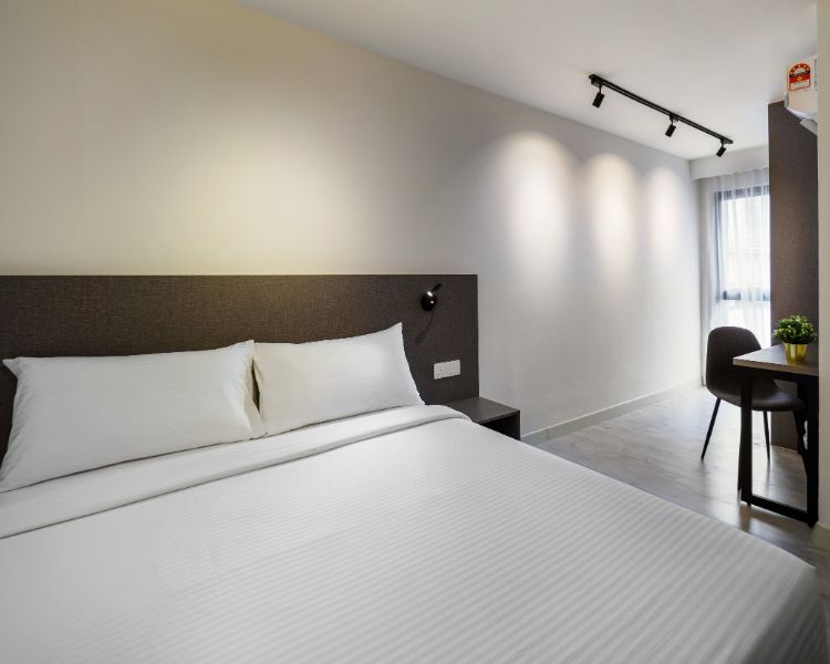 Фото Macallum Central Hotel by Phc