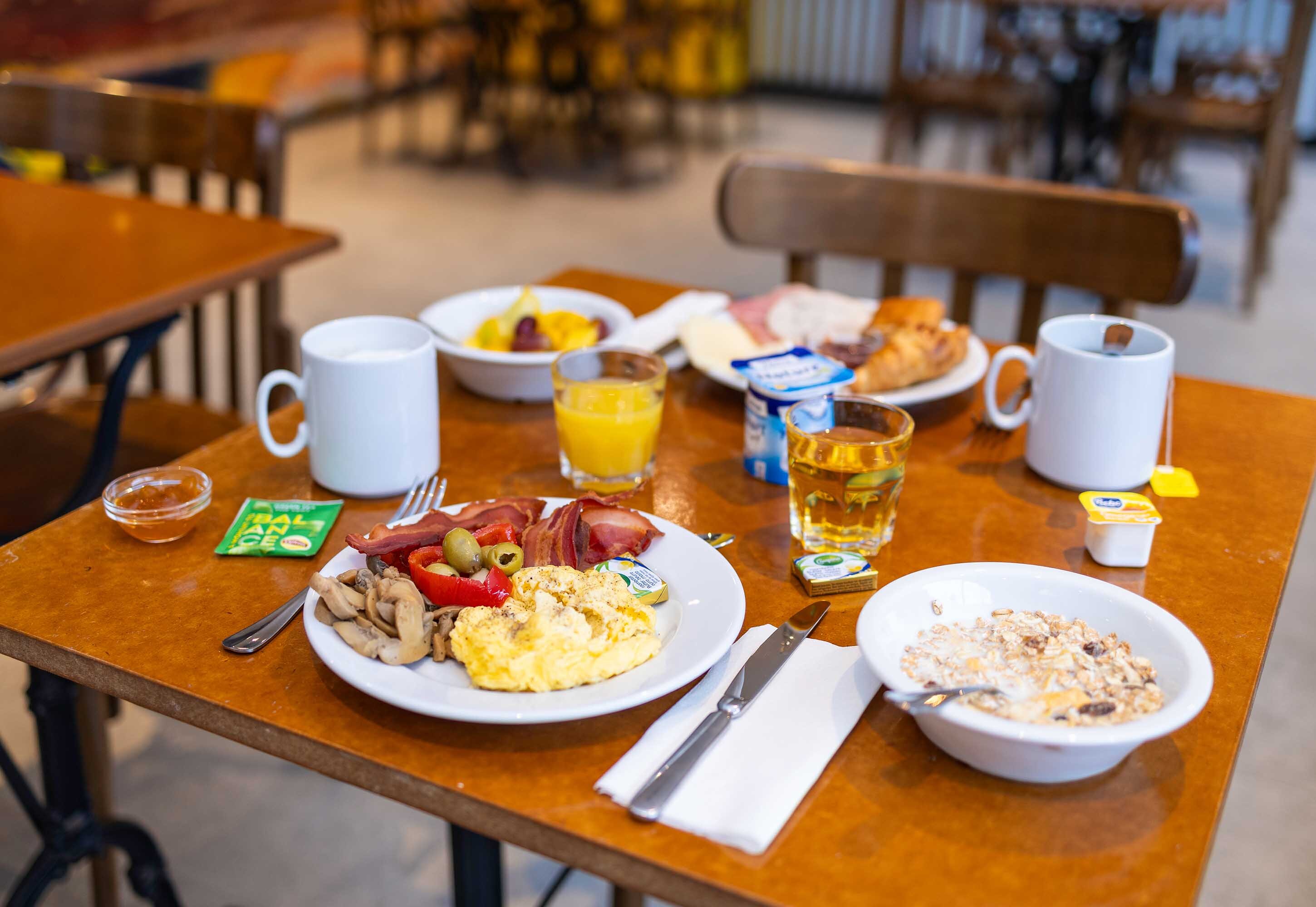 Фото B&b Hotel Mons Gare