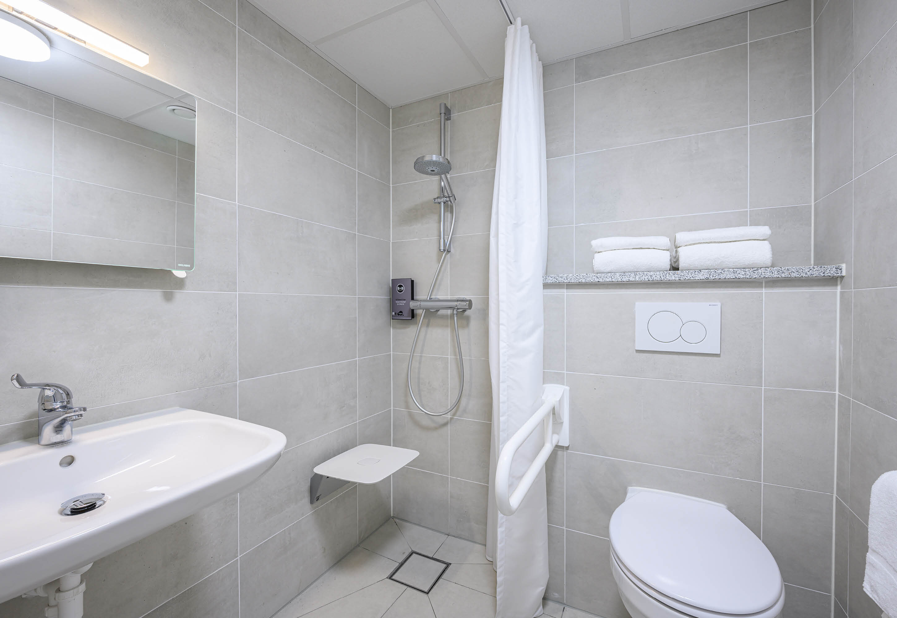 Фото B&b Hotel Brussels Centre Gare du Midi