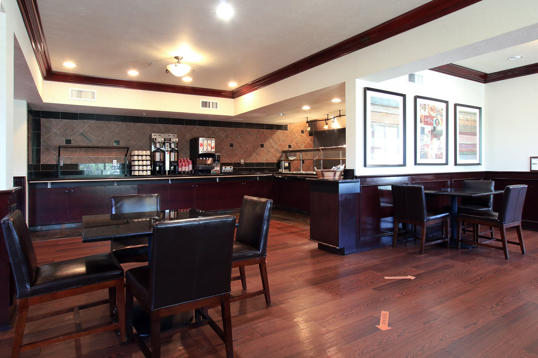 Фото Oxford Suites Spokane Valley