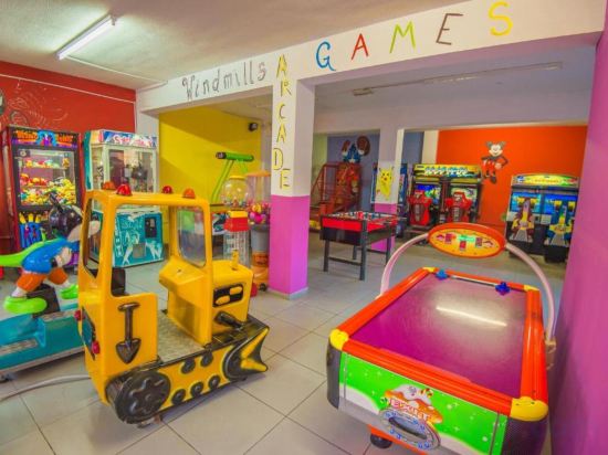 Фото Windmills Hotel Apartments