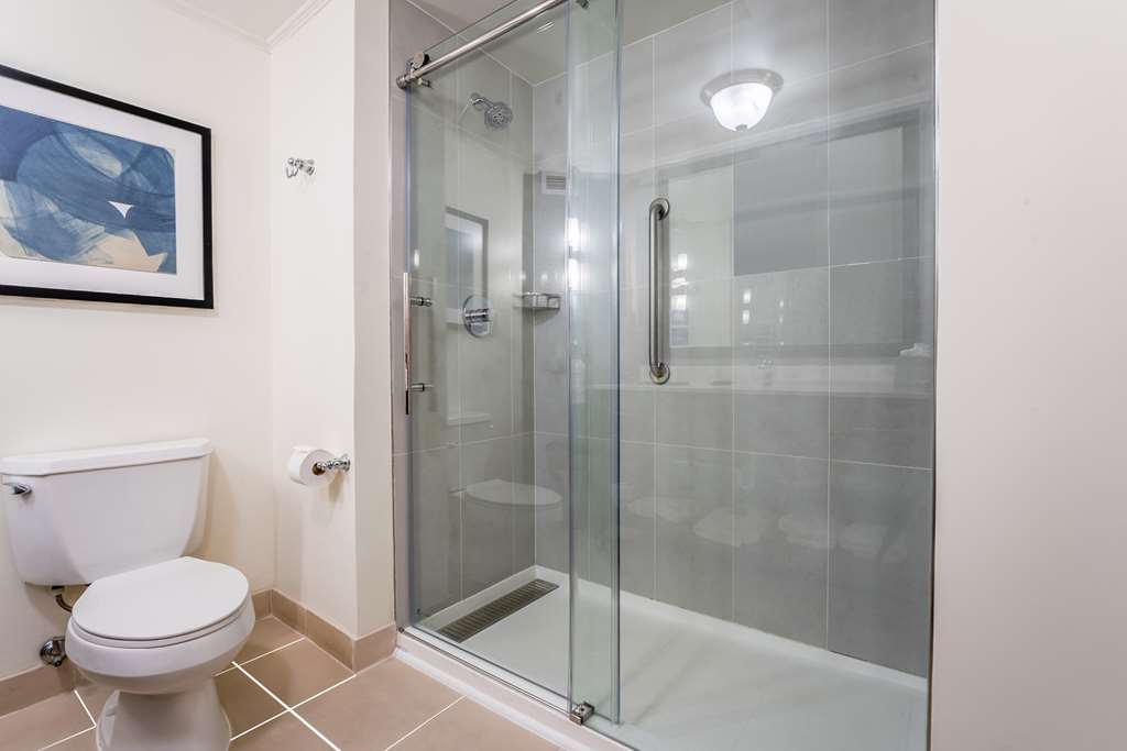 Фото DoubleTree by Hilton South Charlotte Tyvola