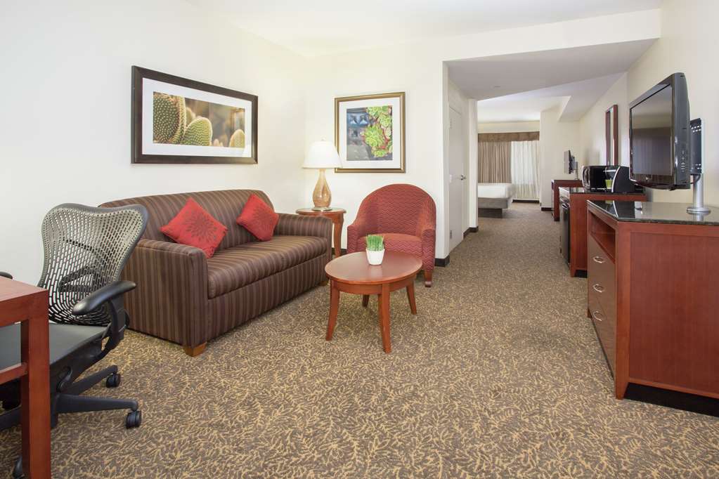 Фото Hilton Garden Inn Phoenix/Avondale