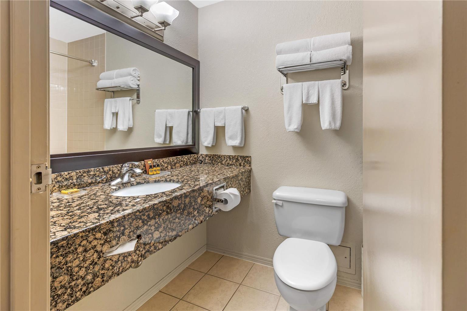 Фото Best Western Plus Pembina Inn & Suites