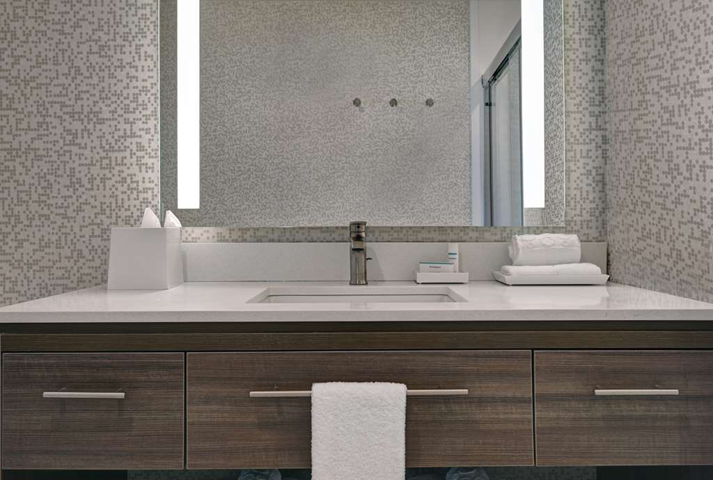 Фото Home2 Suites by Hilton Tracy