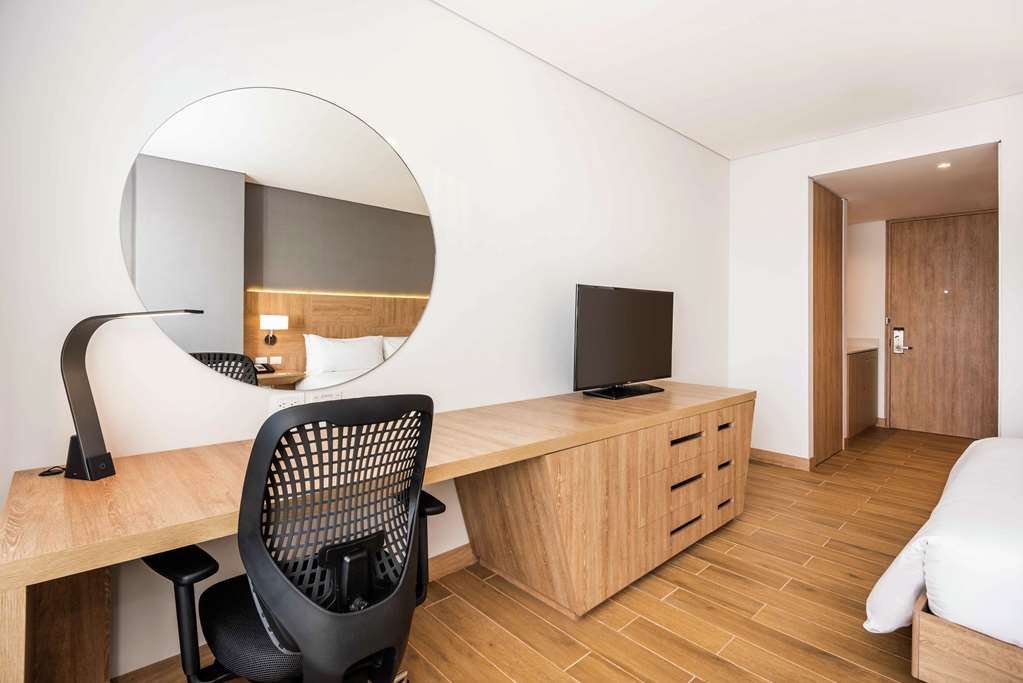 Фото Hilton Garden Inn Santa Marta